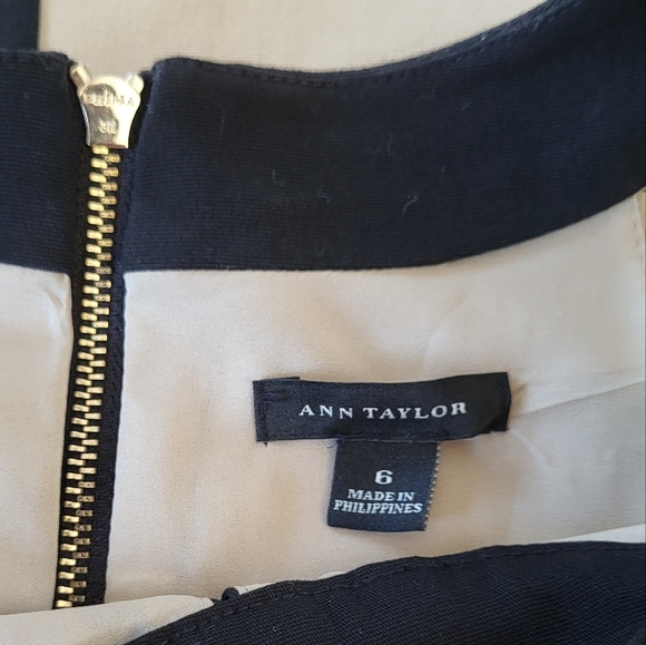 Ann Taylor Beige/Black - Size 6 - Picture 4 of 4
